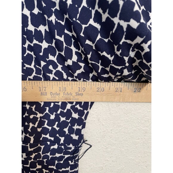 BCBGMAXAZRIA Women’s Large Blue White Print V-Neck Tie Waist Dress Stretch Wrap - Picture 8 of 8